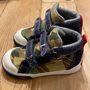 See Kai Run Toddler Shoes Camo Size 8